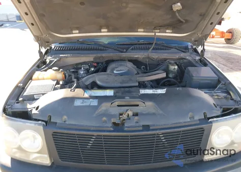 2001 Chevrolet Suburban 1500 Ls from USA, damaged, VIN 1GNEC16T11J240293